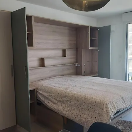 Seafront With Pool And Comfort