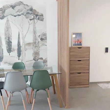 Seafront With Pool And Comfort Appartement