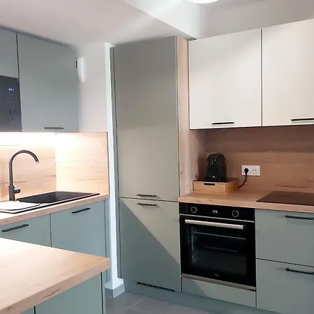 Seafront With Pool And Comfort * Saint-Laurent-du-Var